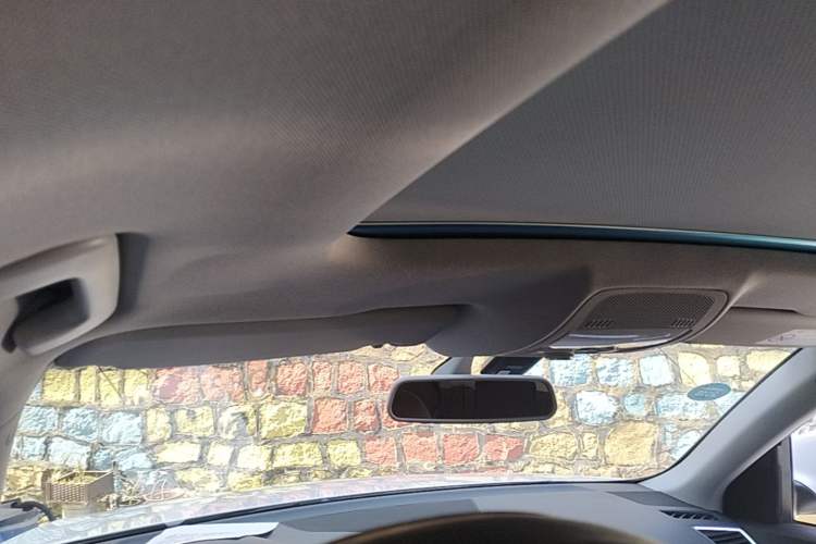 Used Audi Q5 2015 40 TFSI Technology Edition Headliner