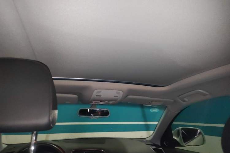 Used Audi Q5 2015 40 TFSI Comfort Model Headliner