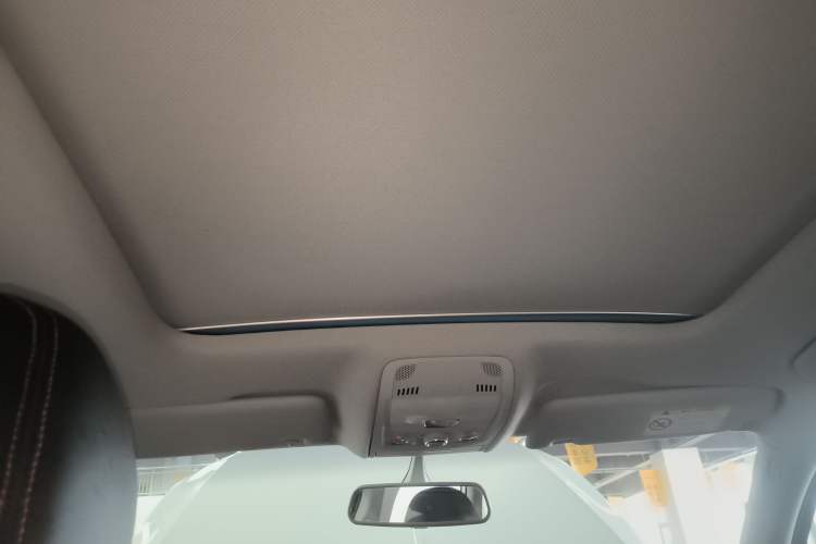 Used Audi Q5 2015 40 TFSI Trendy Edition Headliner