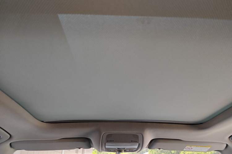 Used Audi Q5 2015 40 TFSI Comfort Model Headliner