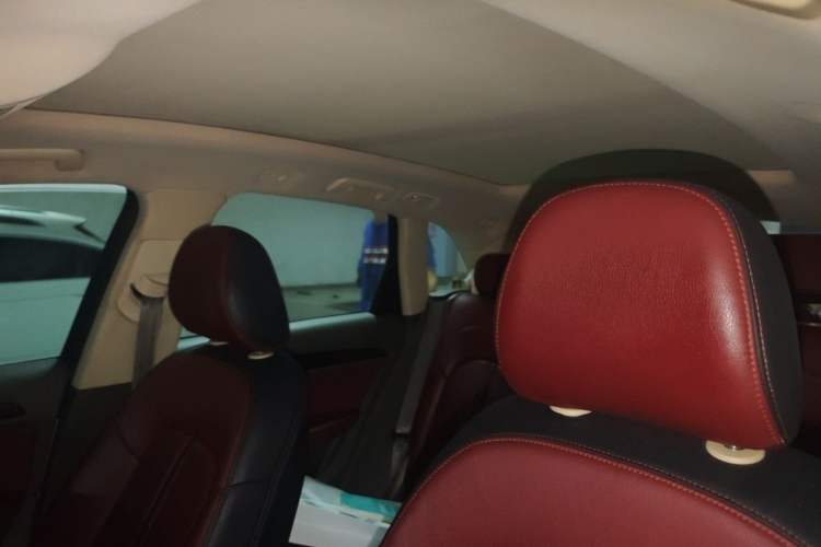 Used Audi Q5 2015 40 TFSI Trendy Edition Headliner