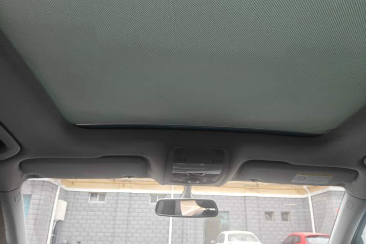 Used Audi Q5 2015 40 TFSI Technology Edition Headliner