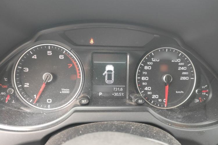 Used Audi Q5 2015 40 TFSI Technology Edition Instrument Cluster