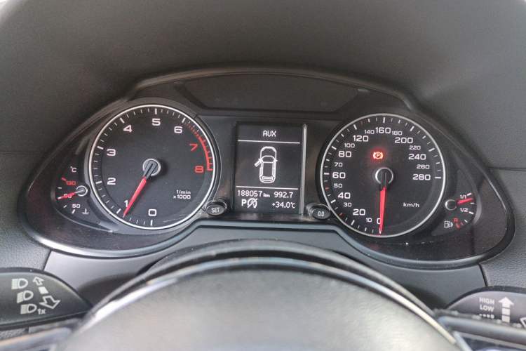 Used Audi Q5 2015 40 TFSI Technology Edition Instrument Cluster