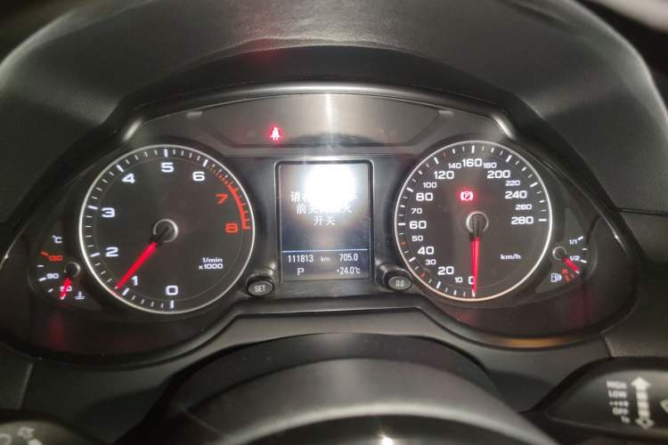 Used Audi Q5 2015 40 TFSI Comfort Model Instrument Cluster