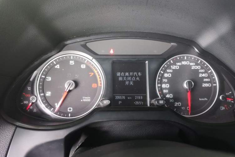 Used Audi Q5 2015 40 TFSI Comfort Model Instrument Cluster