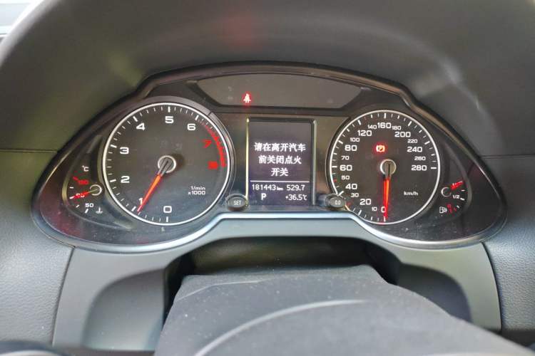 Used Audi Q5 2015 40 TFSI Technology Edition Instrument Cluster