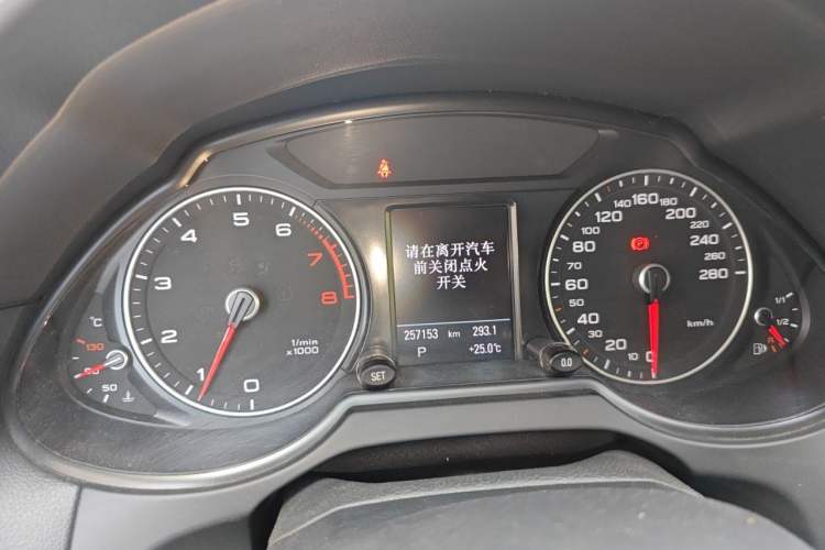 Used Audi Q5 2015 40 TFSI Comfort Model Instrument Cluster