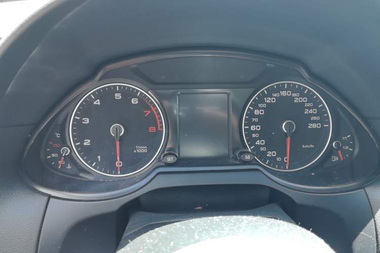 Used Audi Q5 2015 40 TFSI Technology Edition Instrument Cluster