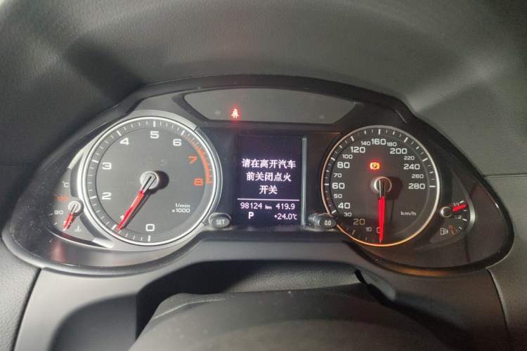 Used Audi Q5 2015 40 TFSI Technology Edition Instrument Cluster