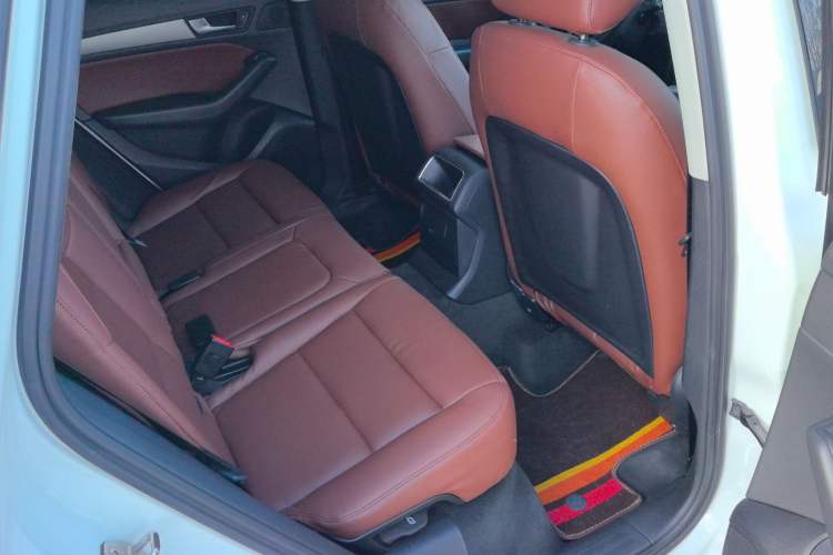 Used Audi Q5 2015 40 TFSI Trendy Edition Interior 7