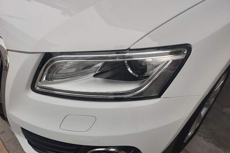 Used Audi Q5 2015 40 TFSI Technology Edition Left Front Headlight
