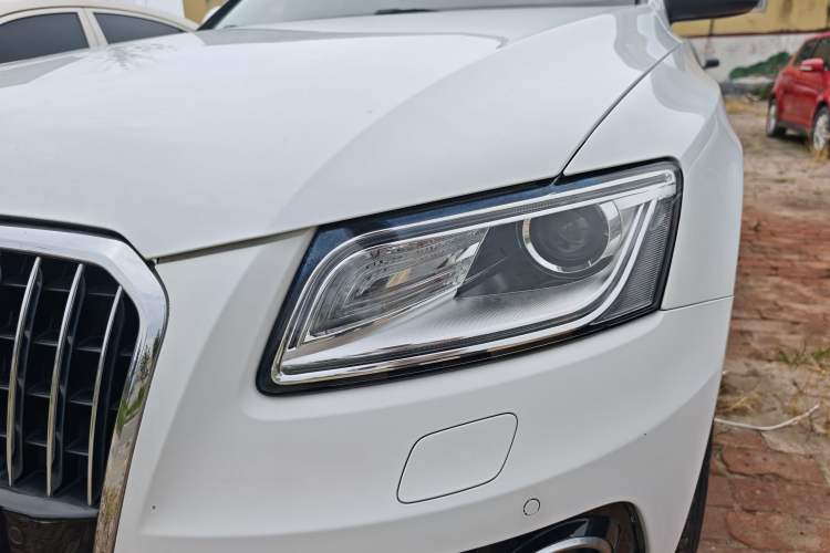 Used Audi Q5 2015 40 TFSI Technology Edition Left Front Headlight