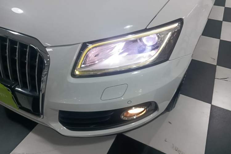 Used Audi Q5 2015 40 TFSI Technology Edition Left Front Headlight