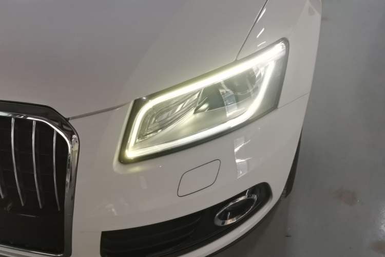 Used Audi Q5 2015 40 TFSI Trendy Edition Left Front Headlight