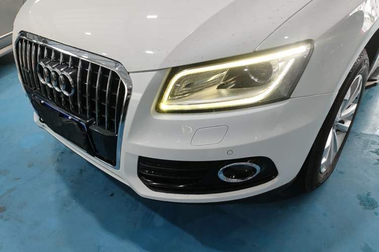 Used Audi Q5 2015 40 TFSI Technology Edition Left Front Headlight