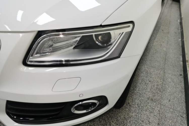 Used Audi Q5 2015 40 TFSI Technology Edition Left Front Headlight