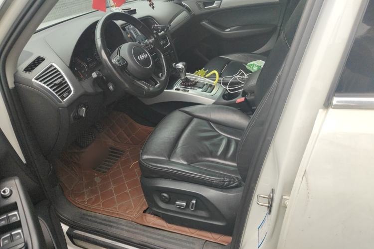 Used Audi Q5 2015 40 TFSI Technology Edition Left Front Seat