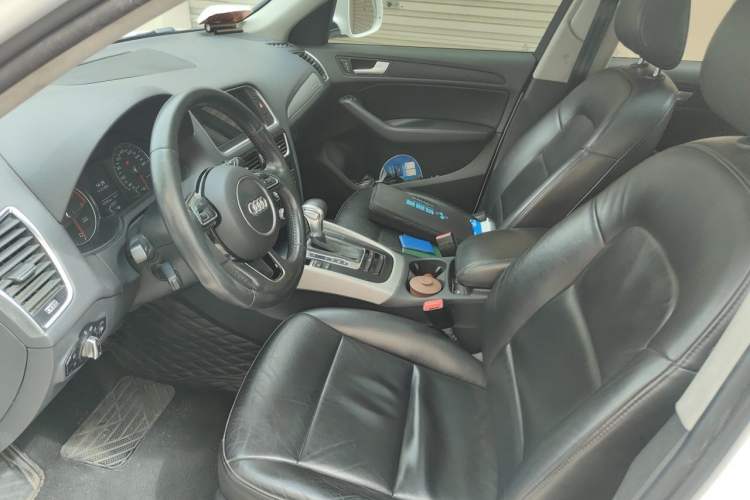 Used Audi Q5 2015 40 TFSI Trendy Edition Left Front Seat