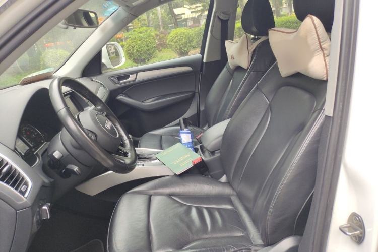 Used Audi Q5 2015 40 TFSI Technology Edition Left Front Seat