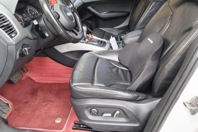 Used Audi Q5 2015 40 TFSI Technology Edition Left Front Seat