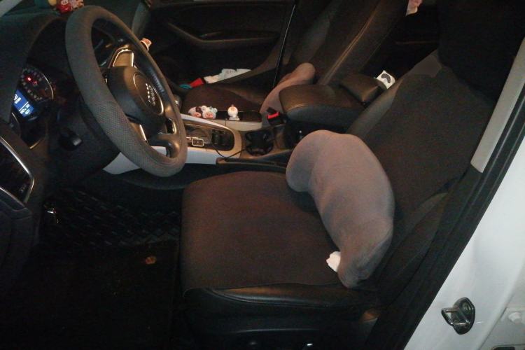 Used Audi Q5 2015 40 TFSI Trendy Edition Left Front Seat