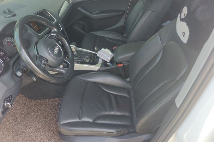 Used Audi Q5 2015 40 TFSI Technology Edition Left Front Seat