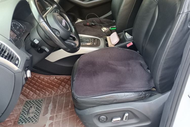 Used Audi Q5 2015 40 TFSI Technology Edition Left Front Seat