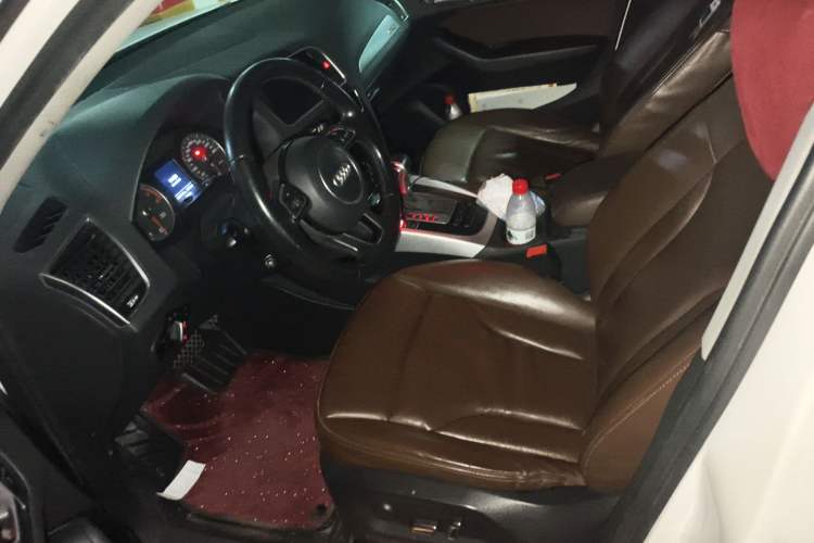 Used Audi Q5 2015 40 TFSI Technology Edition Left Front Seat