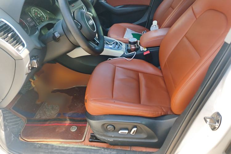 Used Audi Q5 2015 40 TFSI Trendy Edition Left Front Seat