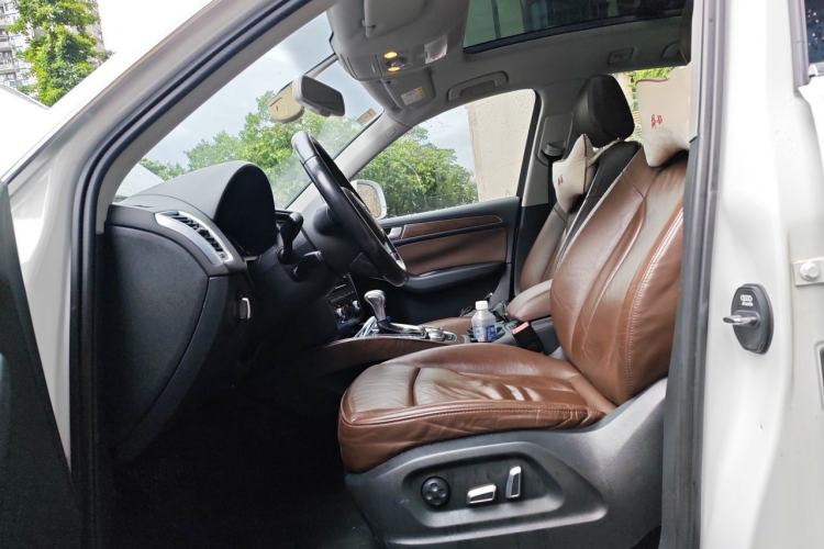 Used Audi Q5 2015 40 TFSI Comfort Model Left Front Seat