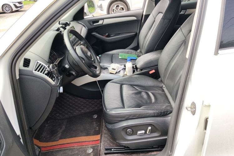 Used Audi Q5 2015 40 TFSI Technology Edition Left Front Seat