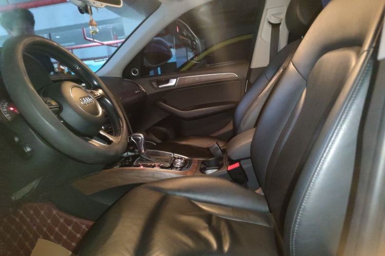 Used Audi Q5 2015 40 TFSI Comfort Model Left Front Seat