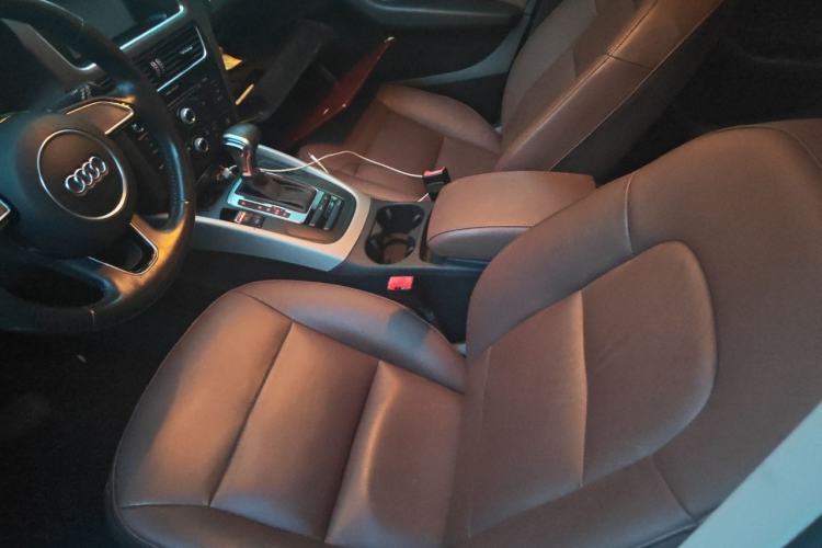 Used Audi Q5 2015 40 TFSI Trendy Edition Left Front Seat