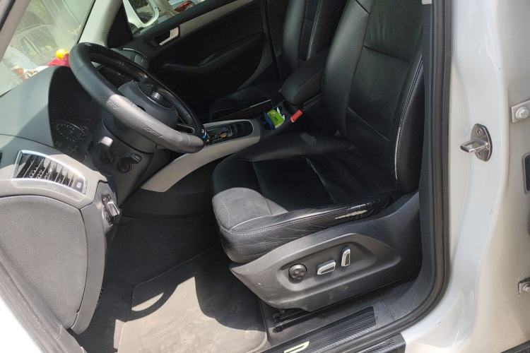 Used Audi Q5 2015 40 TFSI Trendy Edition Left Front Seat