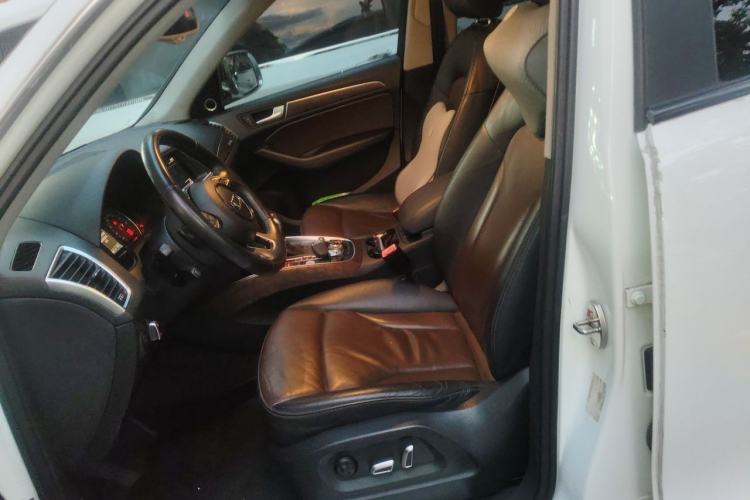 Used Audi Q5 2015 40 TFSI Comfort Model Left Front Seat