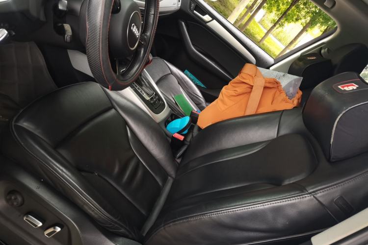 Used Audi Q5 2015 40 TFSI Technology Edition Left Front Seat