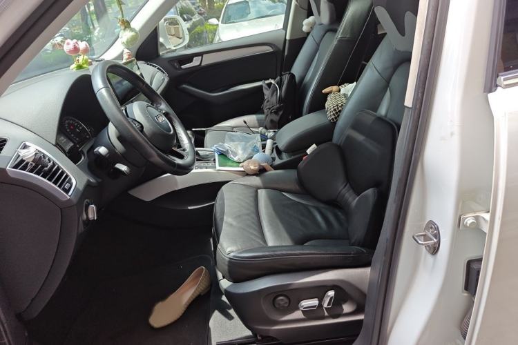 Used Audi Q5 2015 40 TFSI Technology Edition Left Front Seat