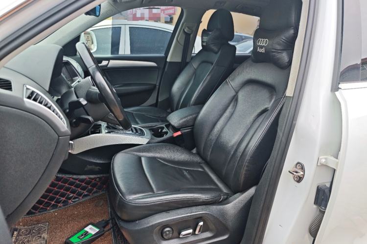 Used Audi Q5 2015 40 TFSI Technology Edition Left Front Seat