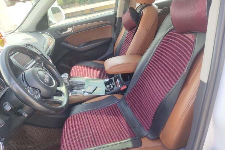 Used Audi Q5 2015 40 TFSI Technology Edition Left Front Seat