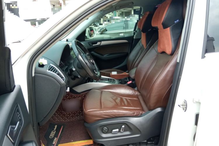 Used Audi Q5 2015 40 TFSI Technology Edition Left Front Seat