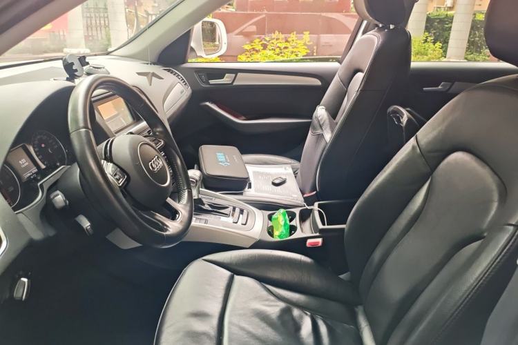 Used Audi Q5 2015 40 TFSI Technology Edition Left Front Seat