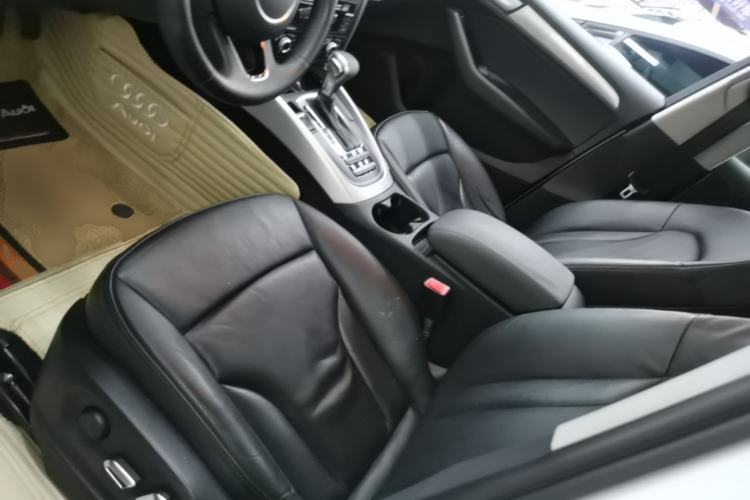 Used Audi Q5 2015 40 TFSI Technology Edition Left Front Seat