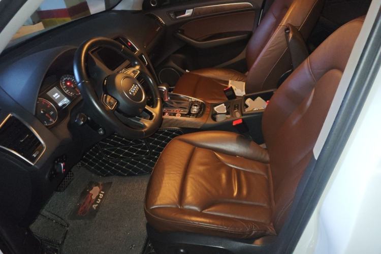 Used Audi Q5 2015 40 TFSI Comfort Model Left Front Seat