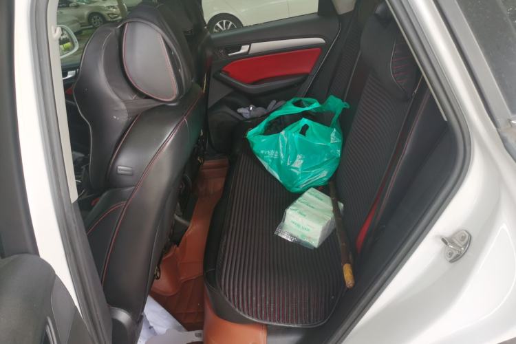 Used Audi Q5 2015 40 TFSI Trendy Edition Left Rear Seat