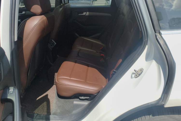 Used Audi Q5 2015 40 TFSI Trendy Edition Left Rear Seat