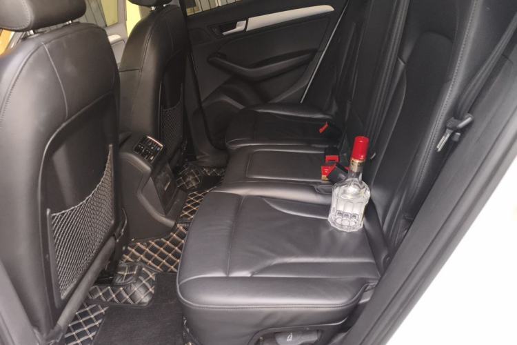 Used Audi Q5 2015 40 TFSI Technology Edition Left Rear Seat