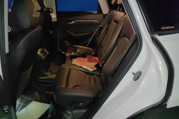 Used Audi Q5 2015 40 TFSI Comfort Model Left Rear Seat