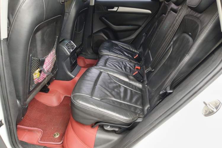 Used Audi Q5 2015 40 TFSI Technology Edition Left Rear Seat