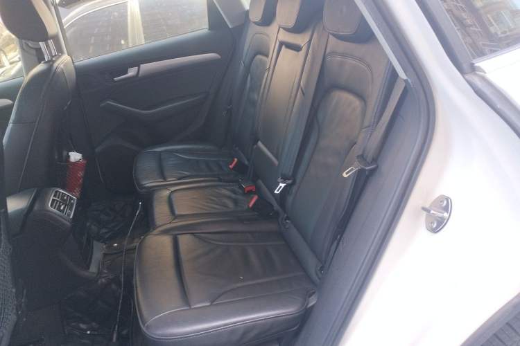Used Audi Q5 2015 40 TFSI Technology Edition Left Rear Seat